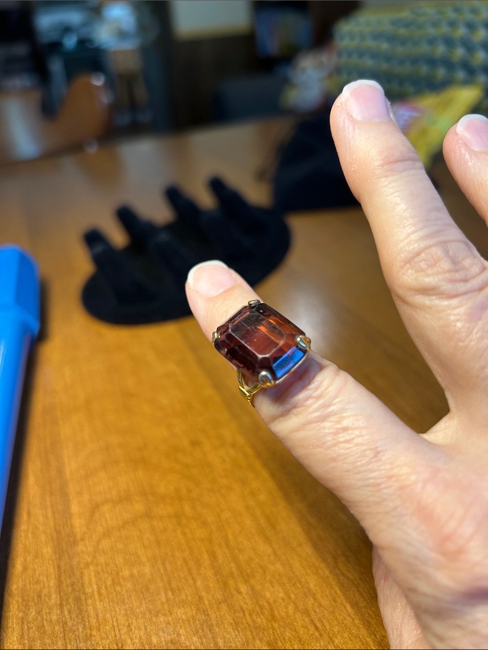 Avon Gold-Tone Ring with Deep Garnet-Red Rectangular Stone